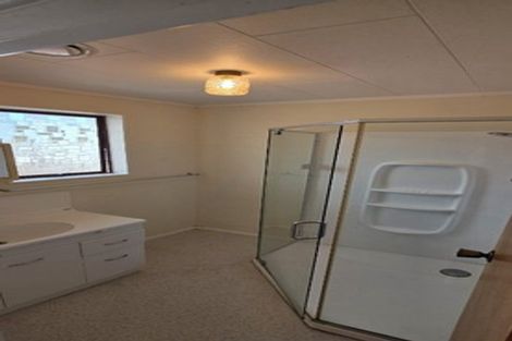 Photo of property in 4 Whitby Place, Westown, New Plymouth, 4310