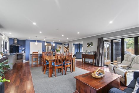 Photo of property in 9 Walnut Grove, Kelvin Grove, Palmerston North, 4414