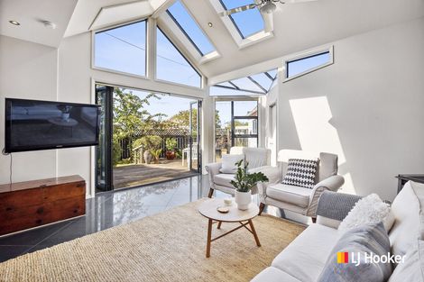 Photo of property in 85 Hargest Crescent, Saint Clair, Dunedin, 9012