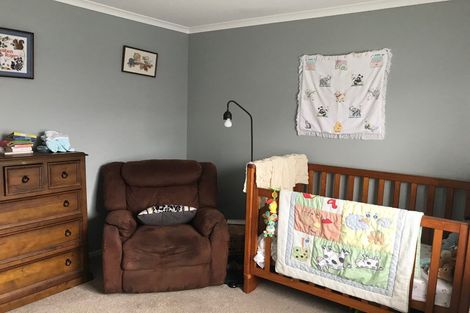 Photo of property in 5 Cook Drive, Tuakau, 2121