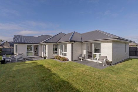 Photo of property in 9 Polish Settlers Place, Marshland, Christchurch, 8083