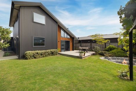 Photo of property in 6 Shepherd Road, Jacks Point, Queenstown, 9371