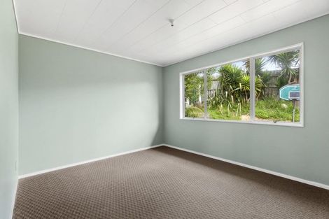 Photo of property in 8 Kilcar Place, Massey, Auckland, 0614
