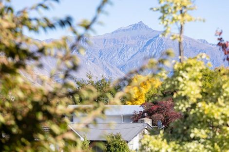 Photo of property in 137 Plantation Road, Wanaka, 9305