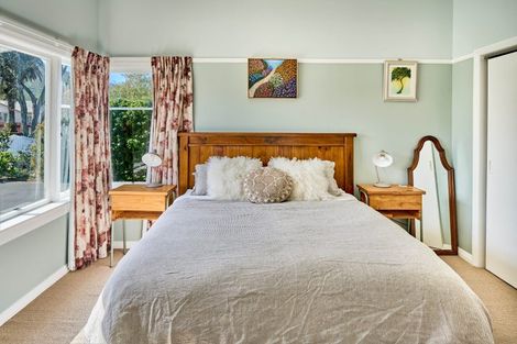 Photo of property in 6 York Street, Moera, Lower Hutt, 5010