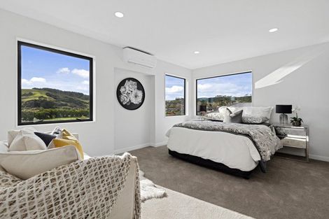 Photo of property in 2 Kanono Way, Helensville, 0800