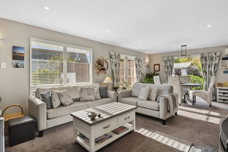 Photo of property in 23 Greenacres Street, Macandrew Bay, Dunedin, 9014