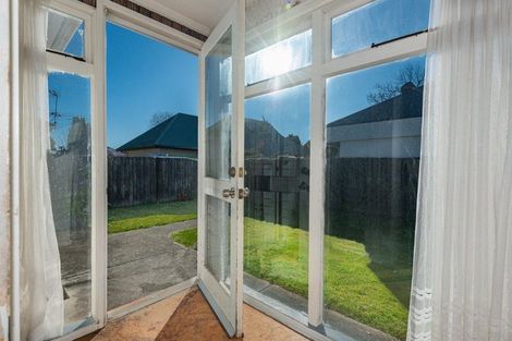 Photo of property in 102 Yaldhurst Road, Sockburn, Christchurch, 8042