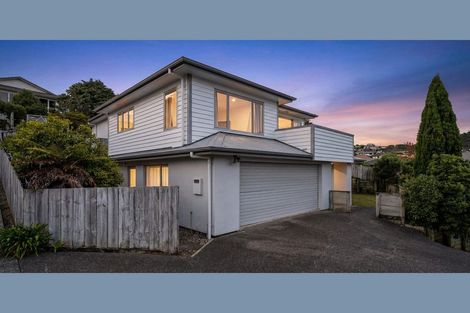 Photo of property in 16 Eastcott Grove, Churton Park, Wellington, 6037