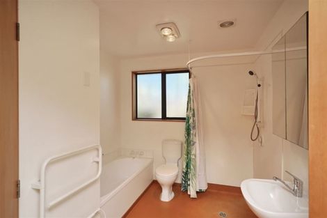 Photo of property in 16 Cardiff Avenue, Somerfield, Christchurch, 8024