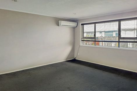 Photo of property in 2/13 Bowen Street, Upper Riccarton, Christchurch, 8041