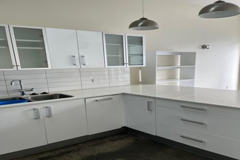 Photo of property in 25u5 Home Street, Mount Victoria, Wellington, 6011