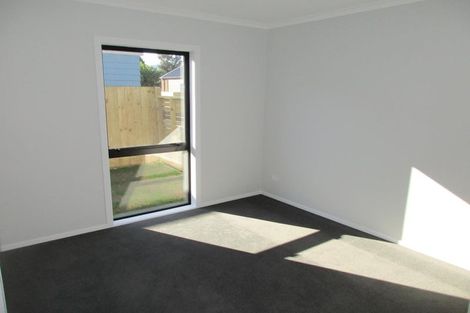 Photo of property in 30 Koru Loop, Paraparaumu, 5032