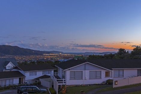 Photo of property in 3 Lone Tree Grove, Kelson, Lower Hutt, 5010