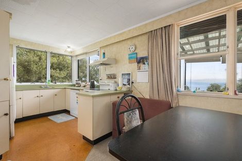 Photo of property in 10 Adams Road, Thornton Bay, Thames, 3575