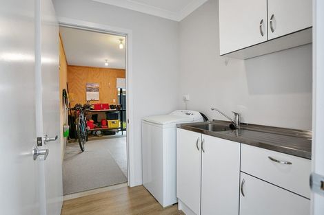 Photo of property in 48b Hamilton Road, Cambridge, 3434