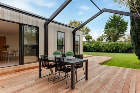 Photo of property in 3 Saint Martins Road, Saint Martins, Christchurch, 8022