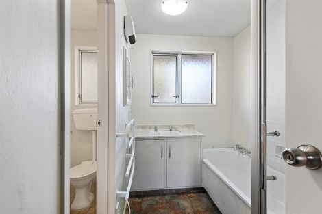 Photo of property in 64 Crofton Road, Harewood, Christchurch, 8051