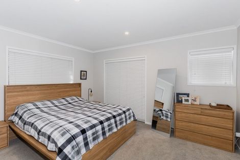 Photo of property in 5 Poaka Road, Hobsonville, Auckland, 0616