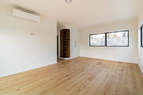 Photo of property in 12 Blanc Road, Silverdale, 0932
