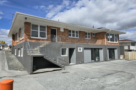 Photo of property in 70 Clevedon Road, Papakura, 2110