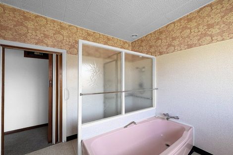 Photo of property in 9 Windsor Road, Maeroa, Hamilton, 3200