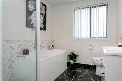 Photo of property in 4 Uku Way, Wharewaka, Taupo, 3330