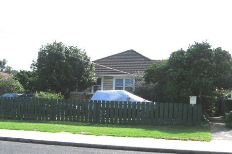 Photo of property in 15 Harrington Road, Henderson, Auckland, 0610