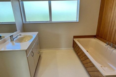 Photo of property in 23 Clydesdale Avenue, Somerville, Auckland, 2014