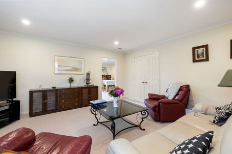 Photo of property in 29 Saint James Drive, Huntington, Hamilton, 3210