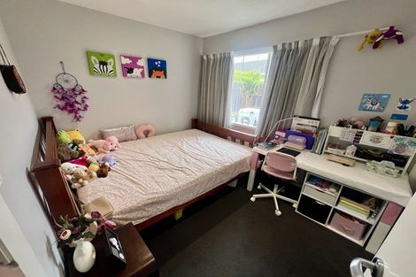 Photo of property in 5 Sarabande Avenue, Redwood, Christchurch, 8051