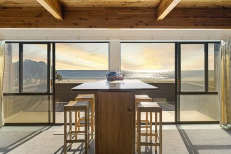 Photo of property in 76 Marine Parade, Mount Maunganui, 3116