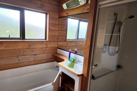 Photo of property in 21f1- Ranfurly Street, Trentham, Upper Hutt, 5018