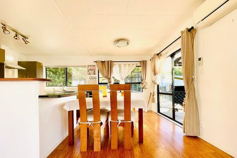 Photo of property in 19 Santiago Crescent, Unsworth Heights, Auckland, 0632