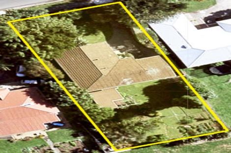 Photo of property in 40 Beach Road, Te Atatu Peninsula, Auckland, 0610