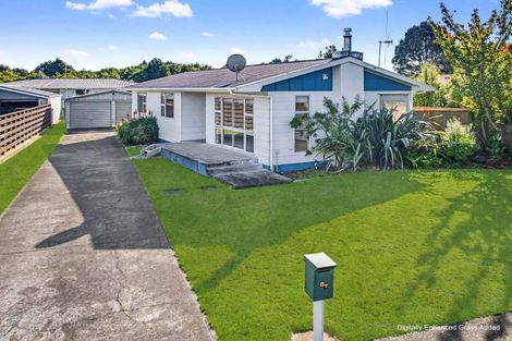 Photo of property in 37 Kimberley Grove, Westbrook, Palmerston North, 4412