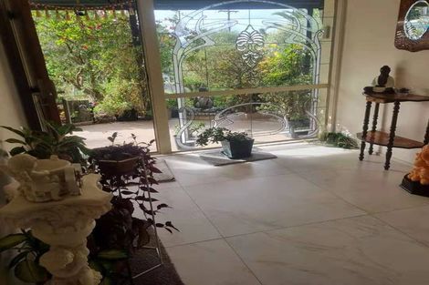 Photo of property in 96 Matipo Road, Mairangi Bay, Auckland, 0630