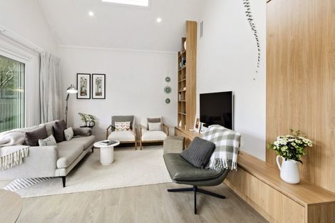 Photo of property in 59 Endeavour Street, Lyall Bay, Wellington, 6022