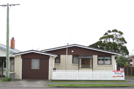 Photo of property in 19a Karamu Street, Strandon, New Plymouth, 4312