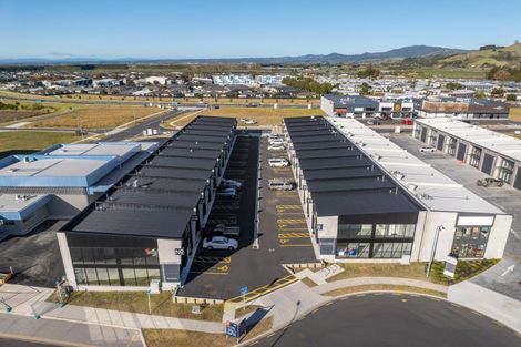 Photo of property in 55 Whati Lane, Henderson, Auckland, 0612