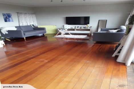 Photo of property in 115 Glengarry Road, Glen Eden, Auckland, 0602