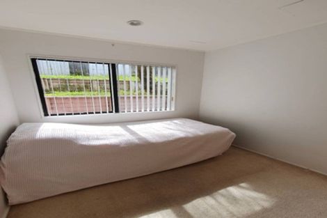 Photo of property in 74 Caribbean Drive, Unsworth Heights, Auckland, 0632