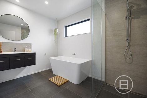 Photo of property in 45 Peregrine Falcon Road, Mount Creighton, Queenstown, 9371