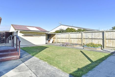 Photo of property in 115 Wilsons Road South, Saint Martins, Christchurch, 8022