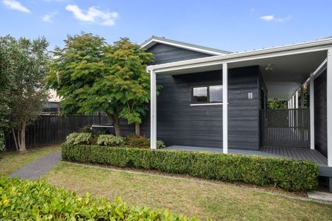 Photo of property in 11 Sunburst Court, Paraparaumu Beach, Paraparaumu, 5032