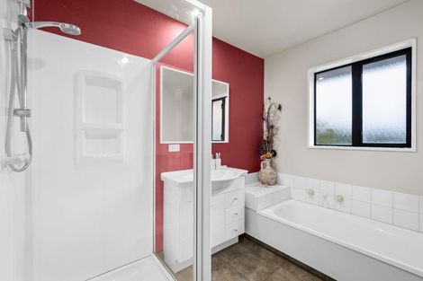 Photo of property in 72 Tarbottons Road, Tinwald, Ashburton, 7700