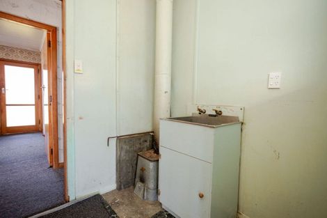 Photo of property in 5 Empire Street, Dannevirke, 4930