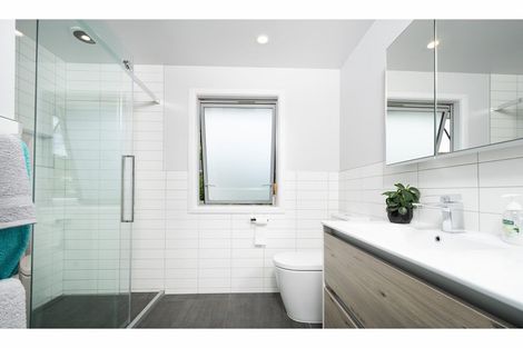 Photo of property in 29 Hewlett Road, Massey, Auckland, 0614