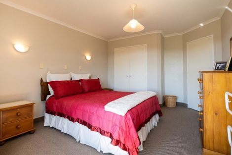 Photo of property in 41 Hetley Crescent, Taradale, Napier, 4112