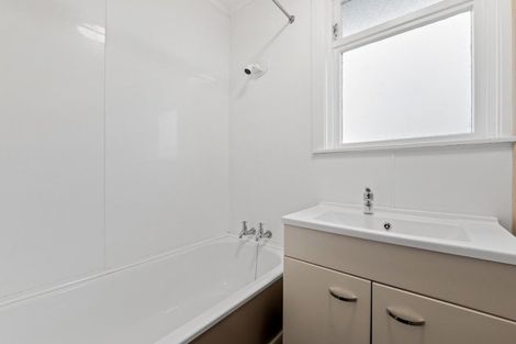 Photo of property in 30 Paddington Street, Northcote, Christchurch, 8052